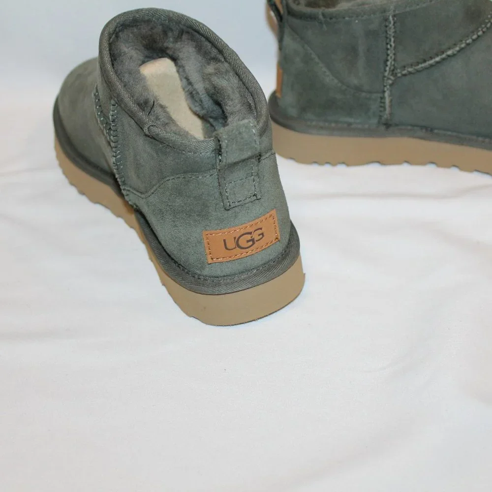 NEW UGG WOMEN'S ULTRA MINI SUEDE SHEARLING LINED ANKLE BOOTS FOREST GREEN 6